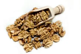 orzechy-wloskie-luskane-1-kg-polskie-zbior-2024