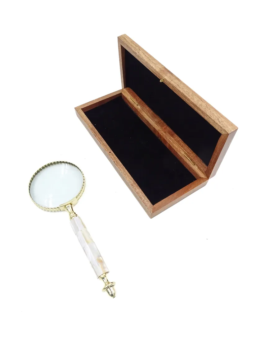 lupa-do-czytania-nc2684