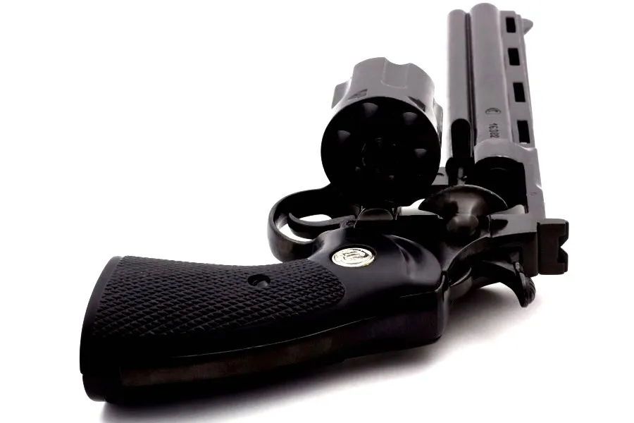 colt-python-357-magnum-z-8-calowa-lufa-denix-1061-stan-nowy