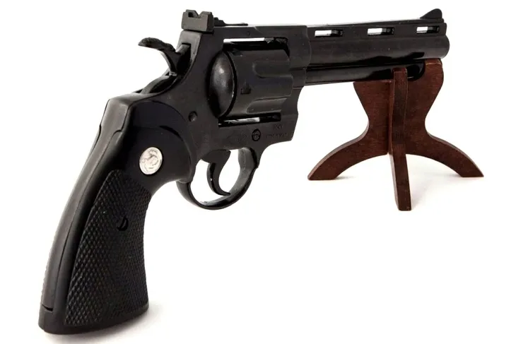 colt-python-357-magnum-z-6-calowa-lufa-denix-1050-stan-nowy-oryginalnosc-replika