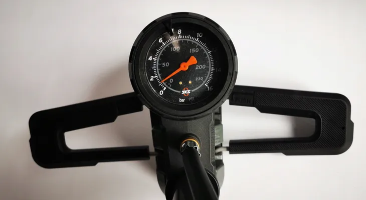 pompka-podlogowa-sks-germany-renkompressor-nxt-czarny-waga-1000-g