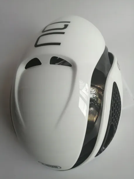 kask-rowerowy-abus-gamechanger-r-l-59-62-cechy-dodatkowe-elementy-odblaskowe-otwory-wentylacyjne-regulacja-rozmiaru-wkladka-antybakteryjna