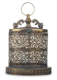 lampion-metalowy-z-wyjatkowym-wzorem-azurowy-stare-zloto