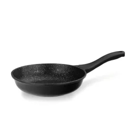 patelnia-z-powloka-nieprzywierajaca-sred-24-cm