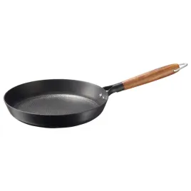 patelnia-zeliwna-z-powloka-nieprzywierajaca-kuchenprofi-sred-28-cm