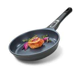 aluminiowa-patelnia-z-powloka-nieprzywierajaca-kuchenprofi-odlaczana-raczka