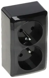 gniazdo-natynkowe-podwojne-berg-3743-09-epn-250-v-16-a-elektro-plast