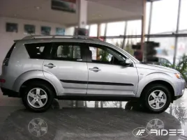 listwy-boczne-drzwi-mitsubishi-outlander-ii-2006-13