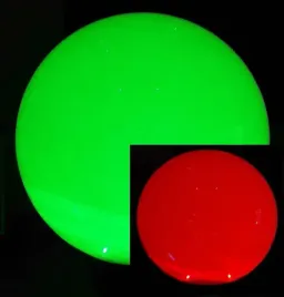 lampa-ogrodowa-kula-solarna-dwubarwna-20-cm-czerwono-zielona