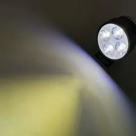 uniwersalny-halogen-motocyklowy-4xled-12v-12w