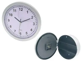 zegar-scienny-ze-skrytka