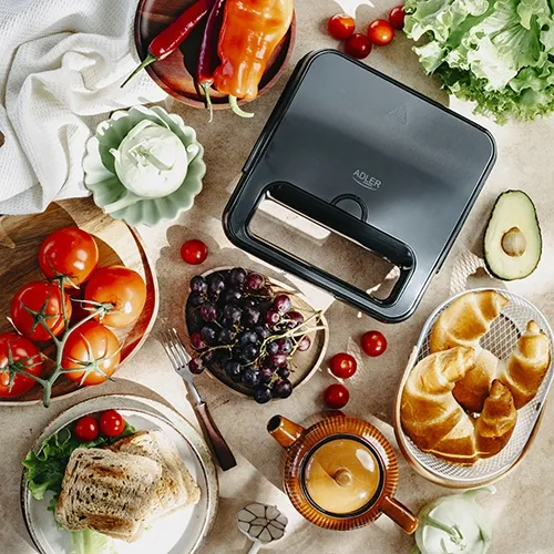 ad-3079-opiekacz-do-kanapek-stan-nowy-marka-adler