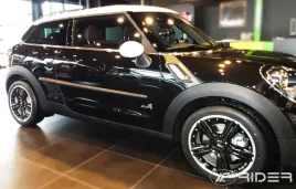 listwy-boczne-drzwi-mini-paceman-2013-