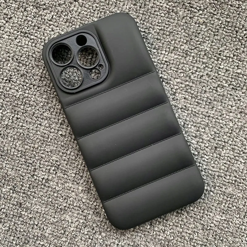 etui-obudowa-do-iphone-12-pro-max-puchowe-the-puffer-case-pokrowiec-apple-stan-nowy