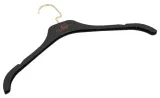 clothes-hangers-marka-inna