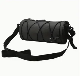torba-sakwa-rowerowa-tuba-pojemna-na-rame-kierownice-2l