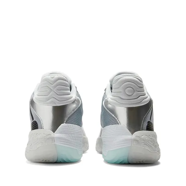 two-wxy-v4-marka-new-balance