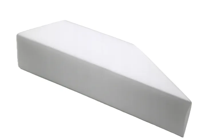 kinkiet-scienny-ceramiczny-bialy-skosny-kolor-bialy