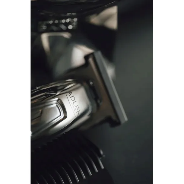 trymer-profesjonalny-usb-adler-ad-2836s-cechy-dodatkowe-2m-kabel-usb-typu-c-w-zestawie