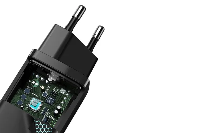 ladowarka-sieciowa-baseus-gan2-lite-usb-a-usb-c-marka-baseus-kolor-czarny