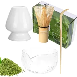 bambusowy-zestaw-prezentowy-do-herbaty-matchy-chashaku-trzepaczka-lyzka