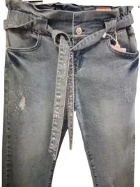 modne-jeansy-damskie-mlodziezowe-przecierane