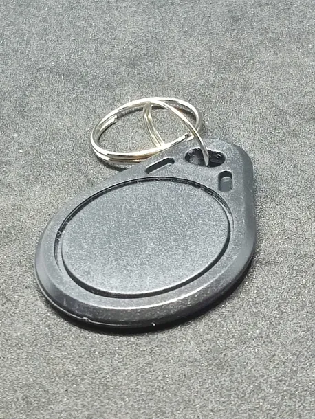 brelok-nfc-rfid-t5577-125khz-unique-programowalny-stan-nowy