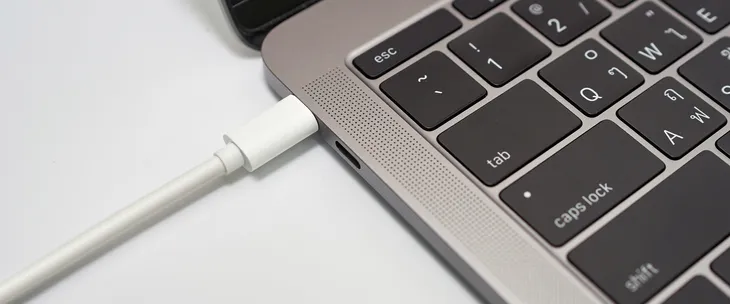 kabel-qoltec-50415-2m-marka-qoltec-dlugosc-kabla-2-m