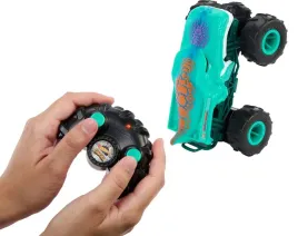 hot-wheels-zdalnie-sterowane-auto-monster-trucks-r-c-mega-wrex-1-24