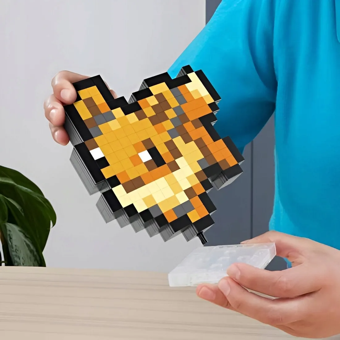 klocki-plastikowe-mega-pokemon-pixel-eevee-hth78