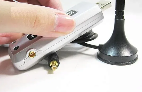 tuner-dekoder-usb-dvb-t-mpeg-4-hdtv-karta-tv