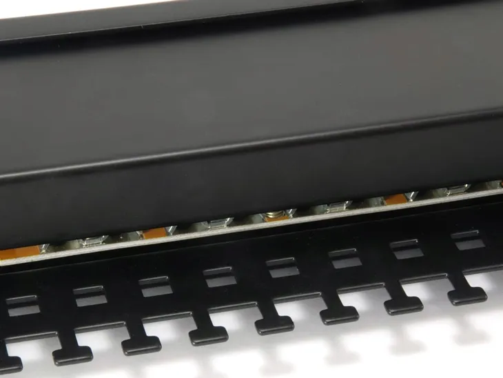 equip-326425-panel-krosowniczy-1u