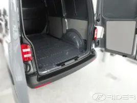 nakladka-listwa-na-zderzak-vw-t6-short-long-drzwi-skrzydlowe-2015-