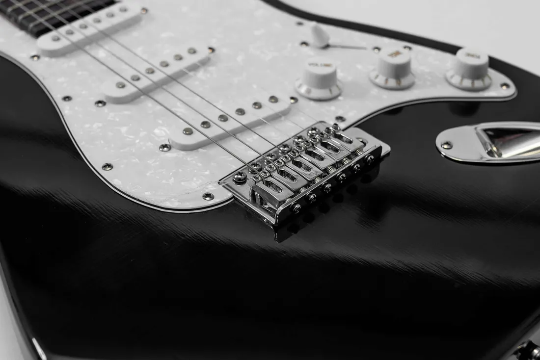 gitara-elektryczna-preston-4-4-czarna
