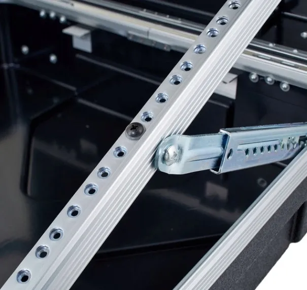 case-rack-abs-19-z-mechanizmem-katowym-marka-thomann-waga-produktu-7-08-kg