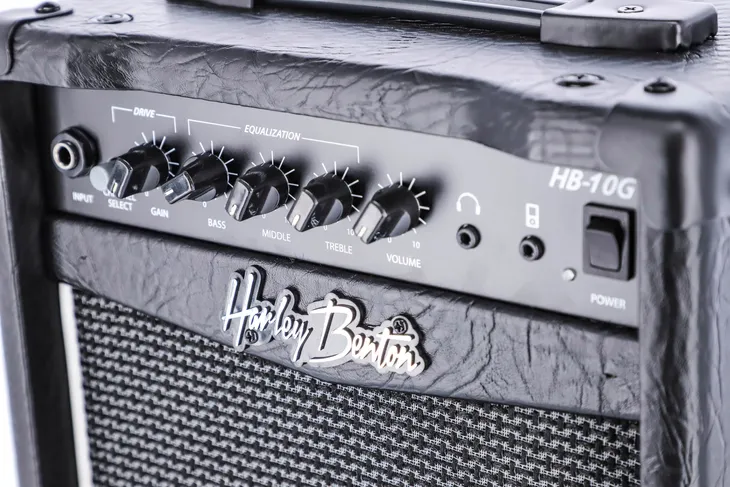 combo-tranzystorowy-harley-benton-konstrukcja-tranzystorowy-moc-znamionowa-rms-10-w