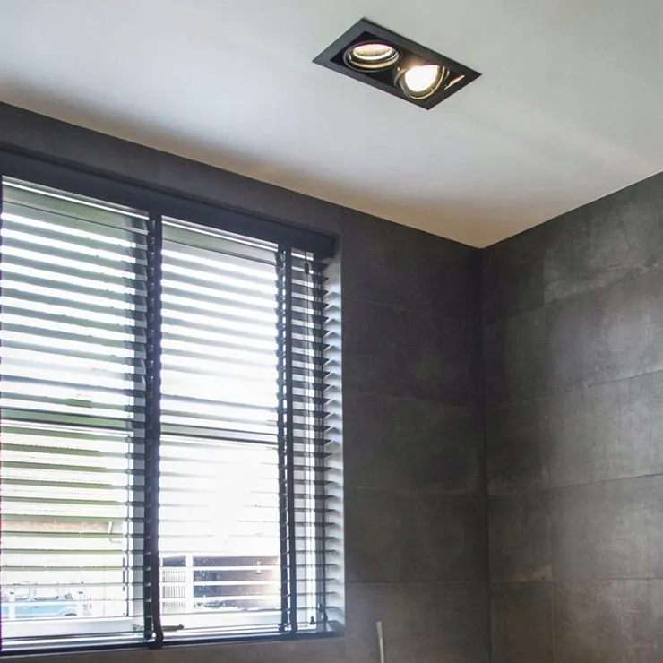 spot-prostokatny-smartled-czarny