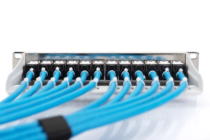 skretka-digitus-u-ftp-kat-6a-100-m-dlugosc-kabla-100-m
