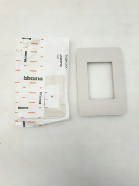 ramka-do-wlacznika-kolor-szary