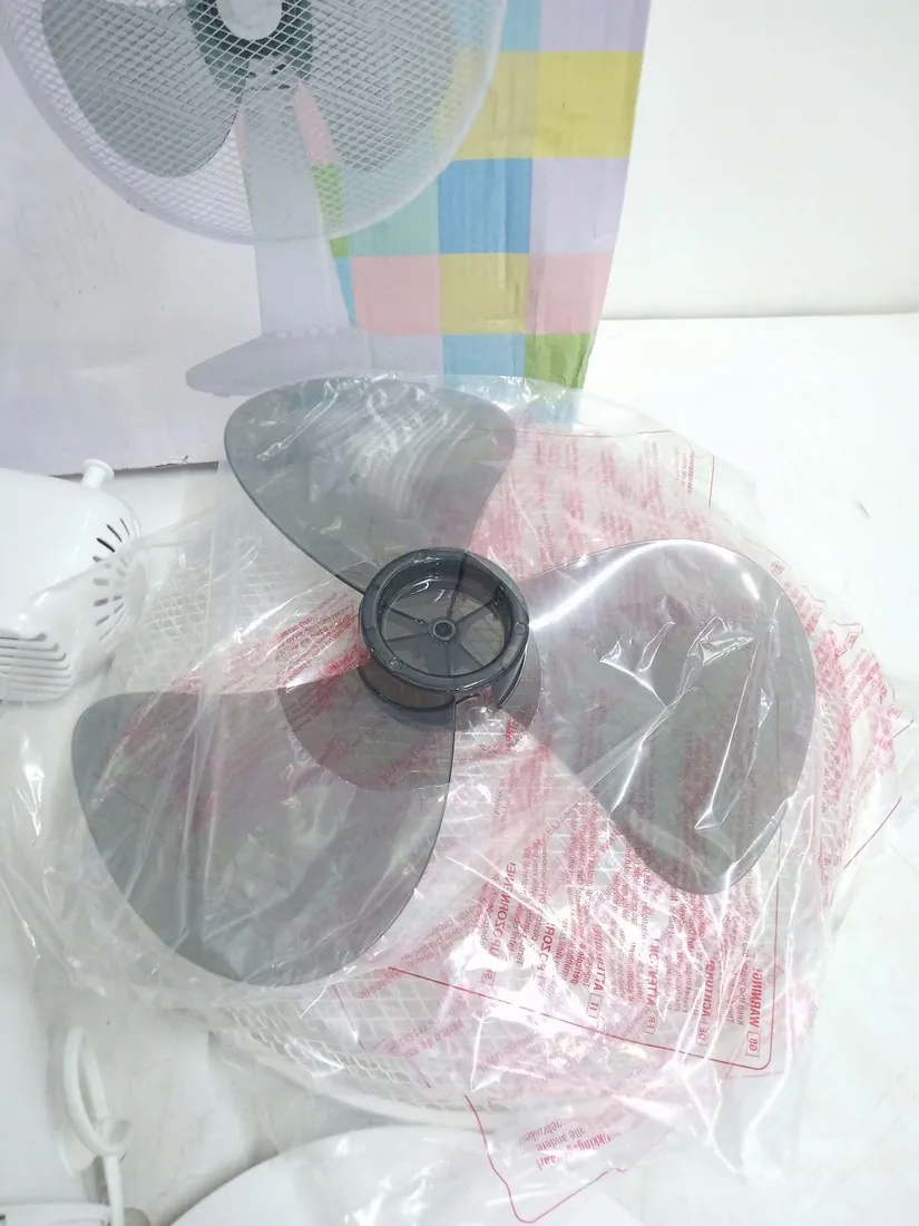 wentylator-stolowy-comfee-cft40pw00a2-40-cm-25-w-stan-powystawowy