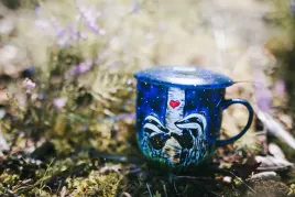 kubek-malowany-z-zaparzaczem-borsuki