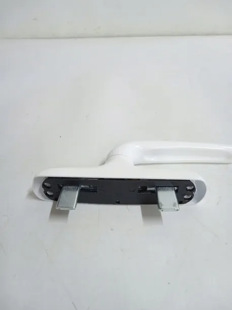 klamka-okienna-amig-bialy-kolor-bialy