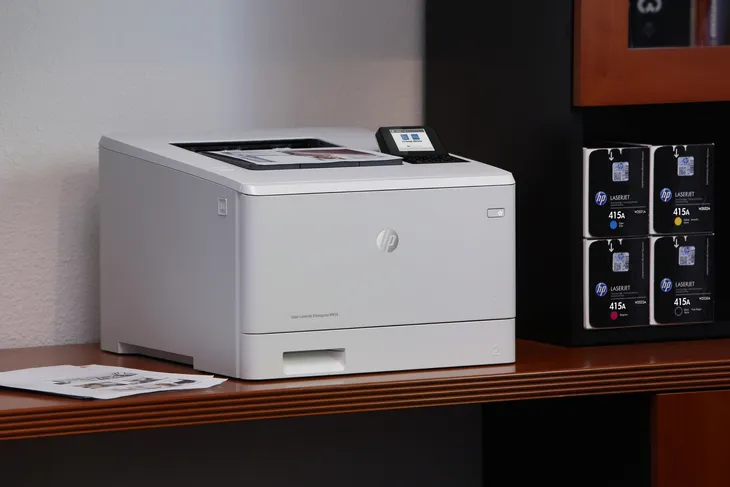 toner-hp-w2033a-czerwony-magenta-wydajnosc-2100-str