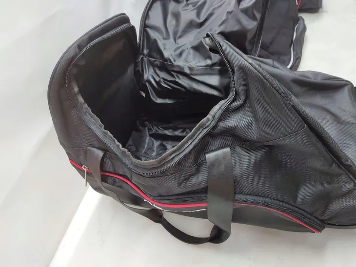 zestaw-toreb-kjust-do-renault-captur-2013-stan-powystawowy-waga-z-opakowaniem-7-2-kg