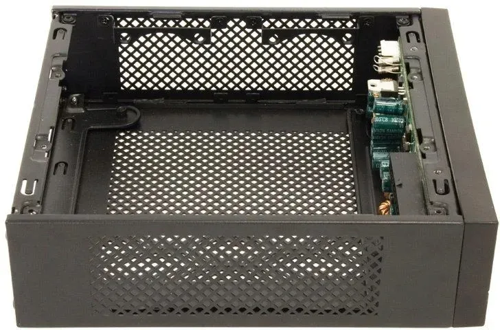 obudowa-chieftec-micro-tower-mini-itx-czarna-kolor-czarny