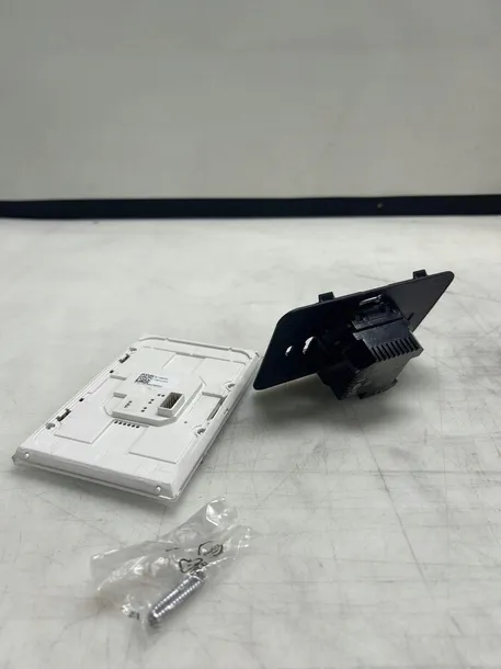 termostat-bticino-x8000-smarther-up-marka-bez-marki