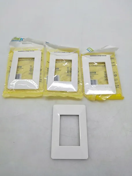 vimar-plana-zestaw-ramek-4-szt-liczba-gniazdek-1