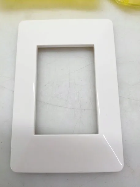 vimar-plana-zestaw-ramek-4-szt-kolor-bialy