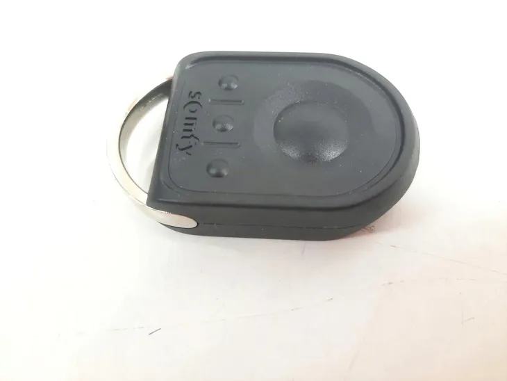 pilot-somfy-868-mhz-io-waga-z-opakowaniem-0-1-kg-czestotliwosc-868-mhz