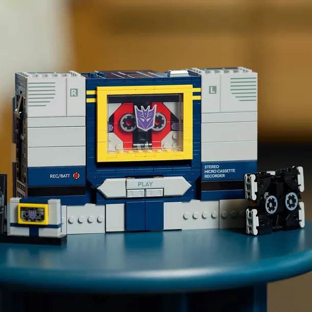 lego-icons-transformers-soundwave-10358-nazwa-zestawu-transformers-soundwave